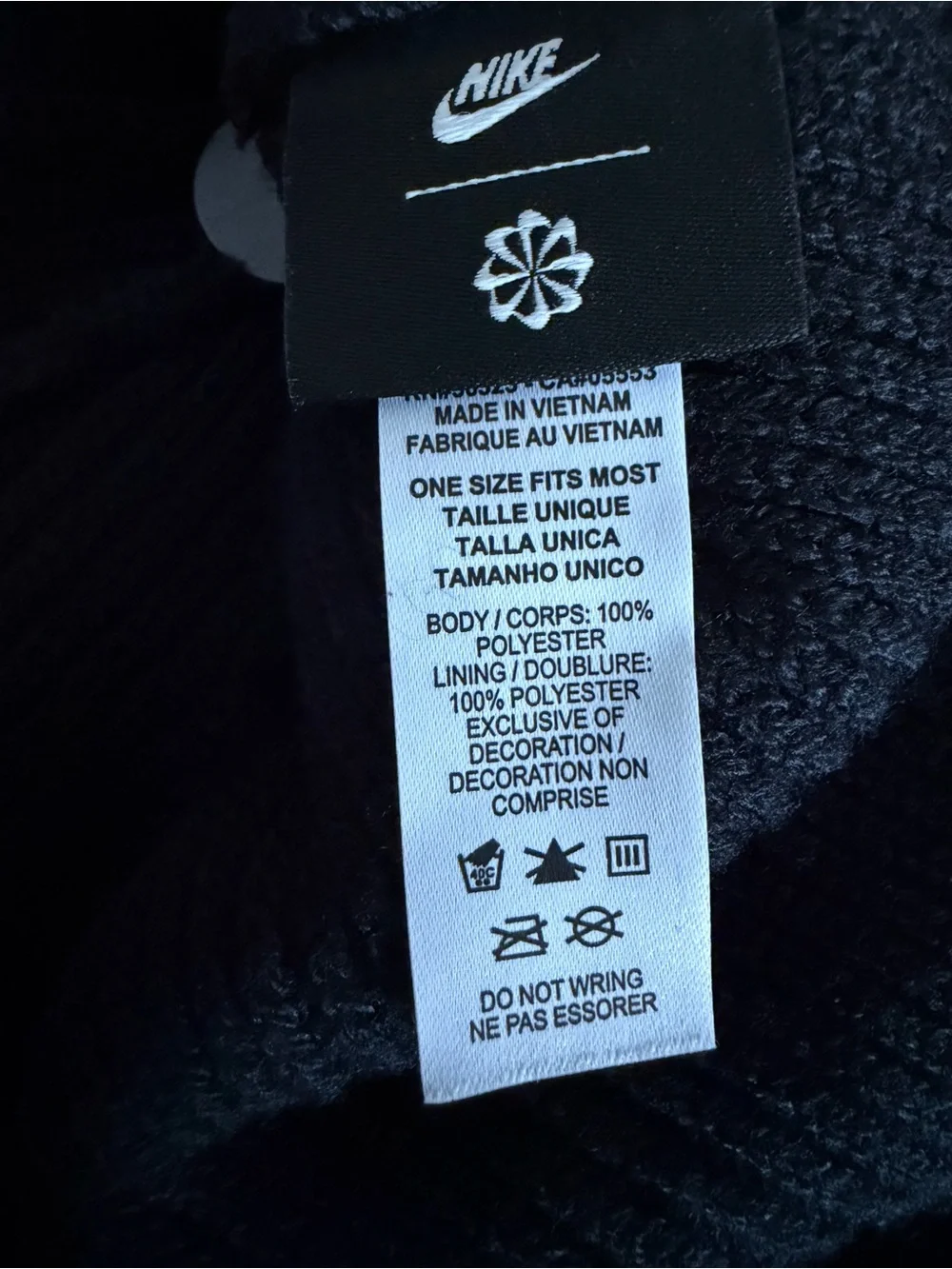 NIKE Terra Futura365 Short Cuff Knit Ribbed Beanie in Black Brand New With Tags
